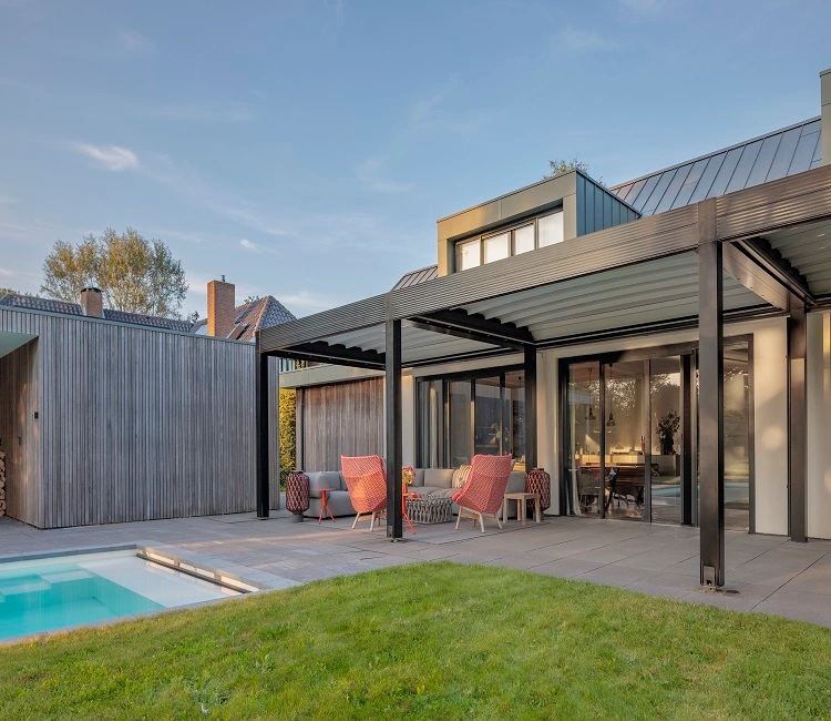 Veldman realisatie aluminium overkapping vouwdak