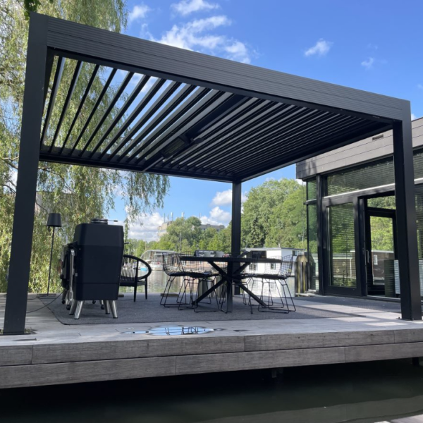 Zonwering lamellendak Zonwering lamellendak