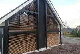 Louvre realisatie Sunshield in elke vorm