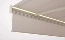 Knikarmscherm Camabox met volant Knikarmscherm Camabox met volant