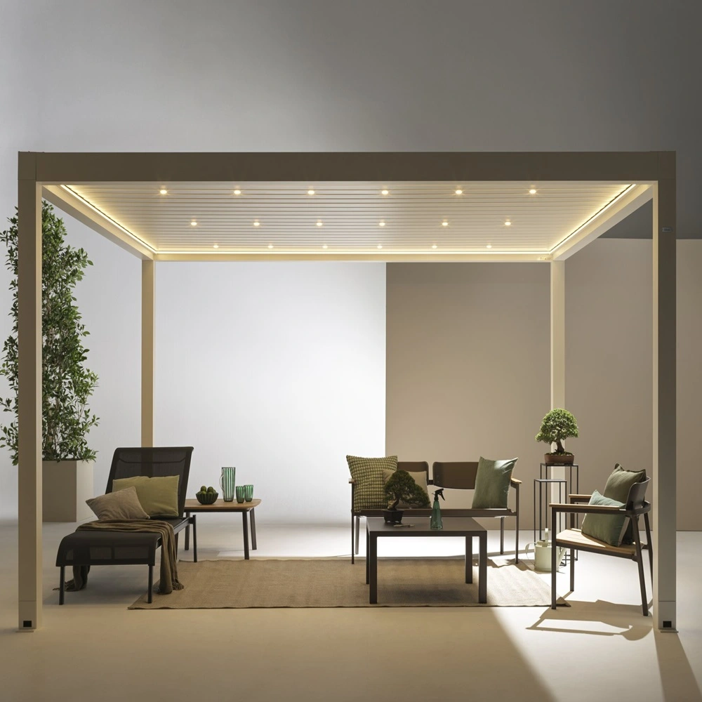 Lamellen overkapping Movie met sfeerverlichting en zitruimte