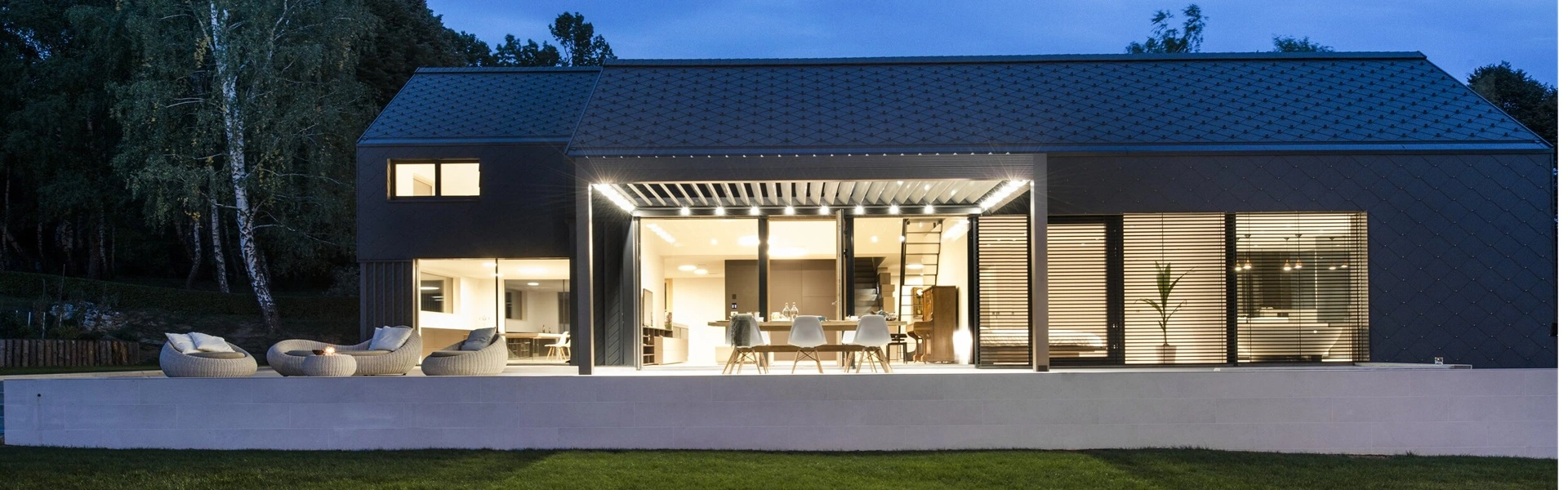 Lamellen tuinkamer Twist met verlichting 's avonds