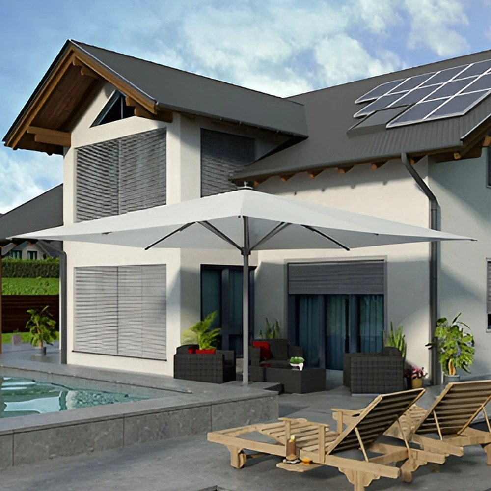 Parasol Lugano wit op terras bij een woning met zwembad en ligstoelen