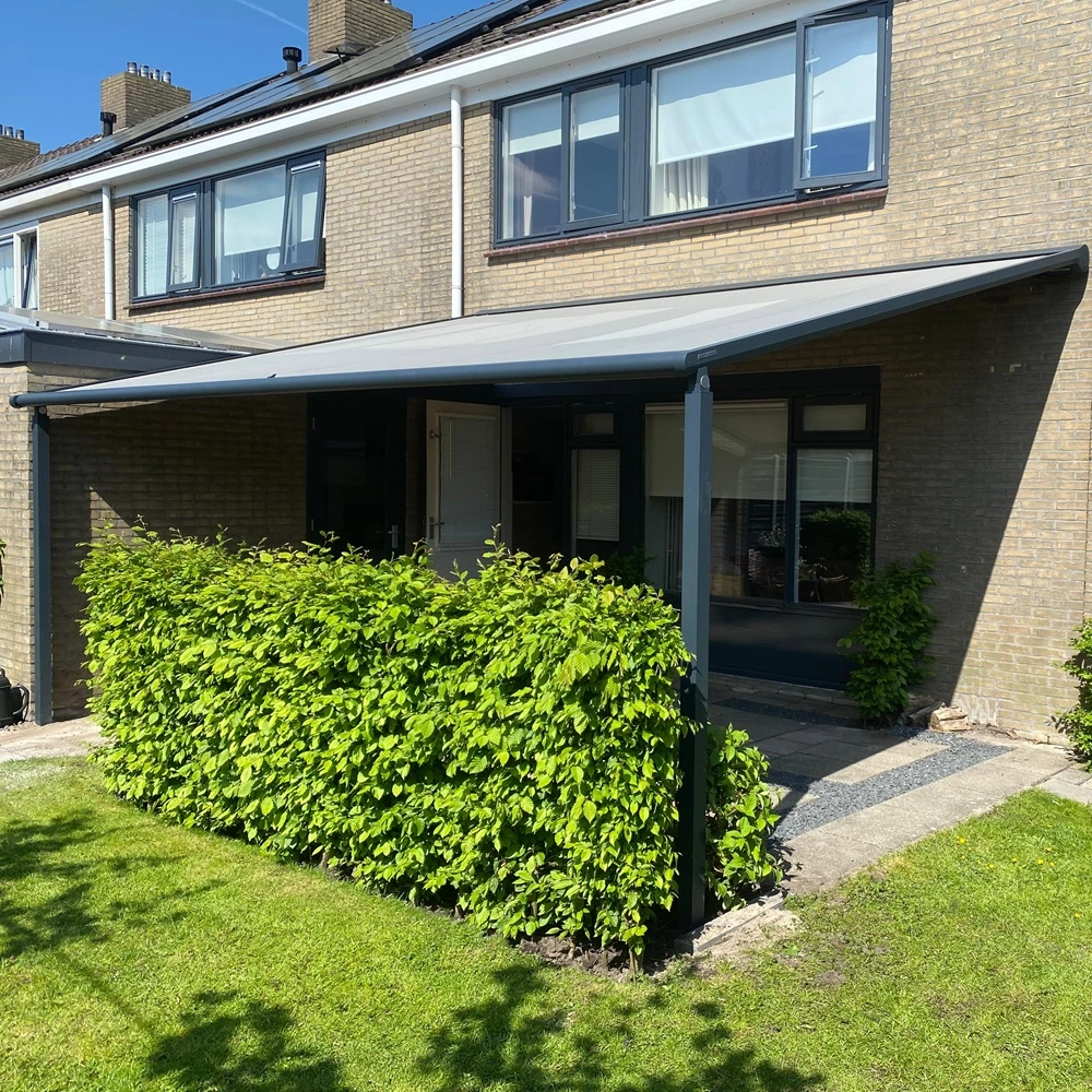 Plaza Viva zon- en regenwering voor een woning