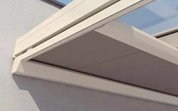 Serrezonwering onder het glas