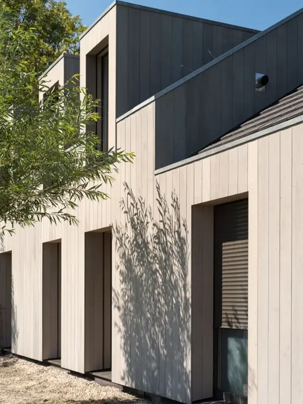 Woning met rolluiken RAL-kleurenpalet met verschillende kleurcirkels