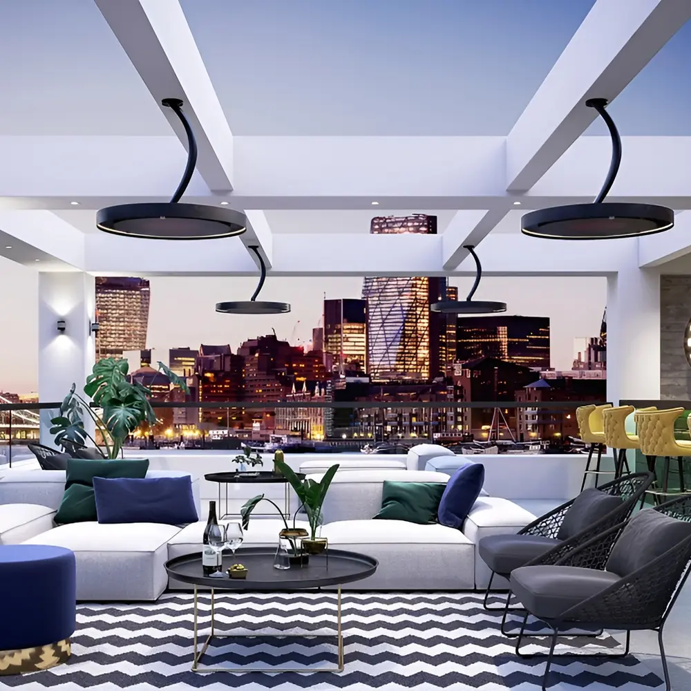 Eclipse Smart Heat heaters op een dakterras met stadszicht