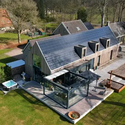 Glazen terrasoverkapping realisatie Veldman zonwering Glazen terrasoverkapping realisatie Veldman zonwering