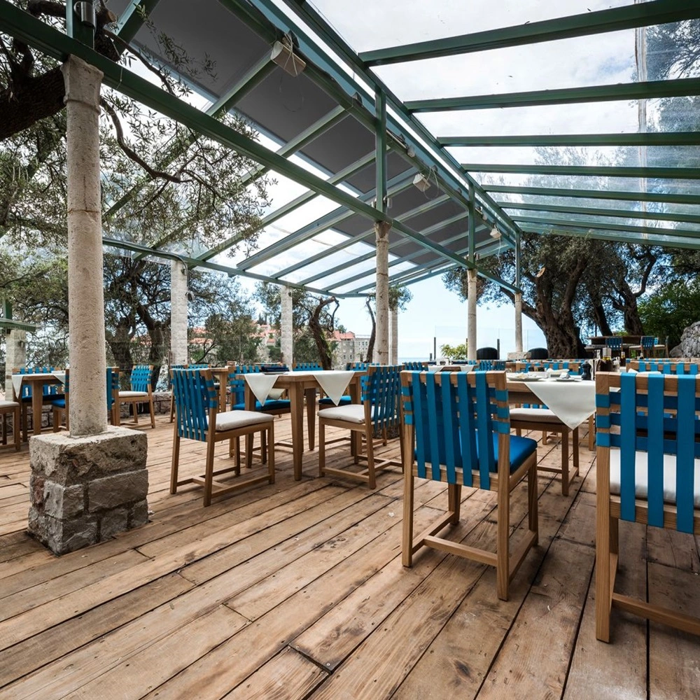 Serrezonwering VZ 710 bij terrasoverkapping met glazen dak