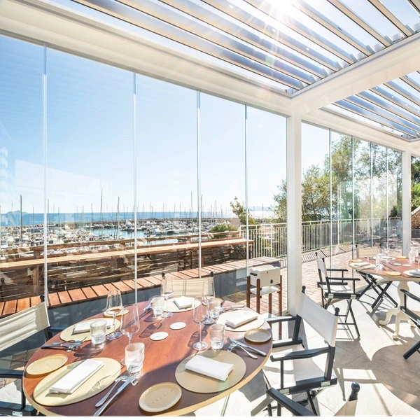 Glazenschuifwanden Glisse