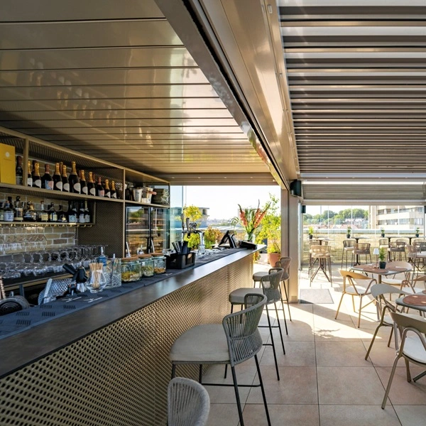 Horeca overkapping met lamellen Twist