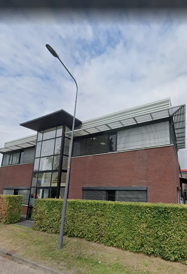 Kantoor in heerenveen Nationale Fietsprojecten met buitenjaloezieen van Veldman Zonweringen Kantoor in heerenveen Nationale Fietsprojecten met buitenjaloezieen van Veldman Zonweringen