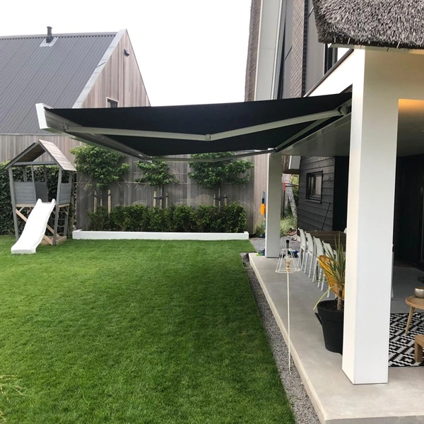 Knikarmschermen Rolluiken in Heerenveen