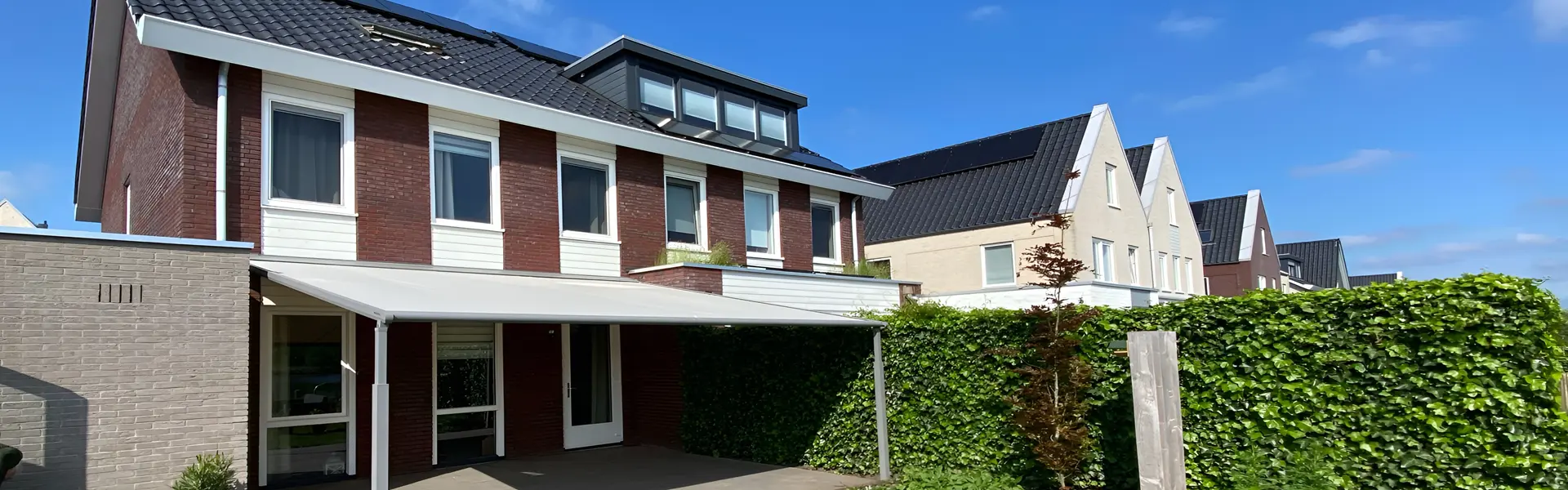 Modern textieldakproject Veldman Zonwering in Sneek Modern textieldakproject Veldman Zonwering in Sneek