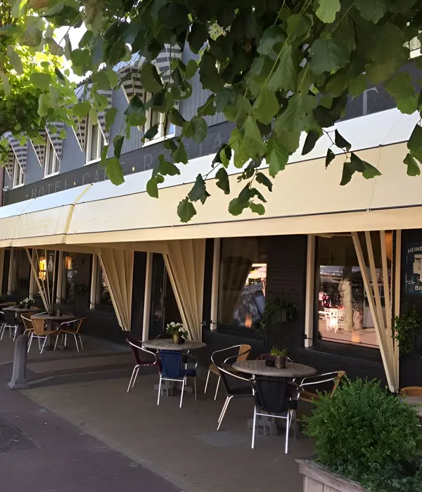 Sfeervolle markies voor beschut horecaterras