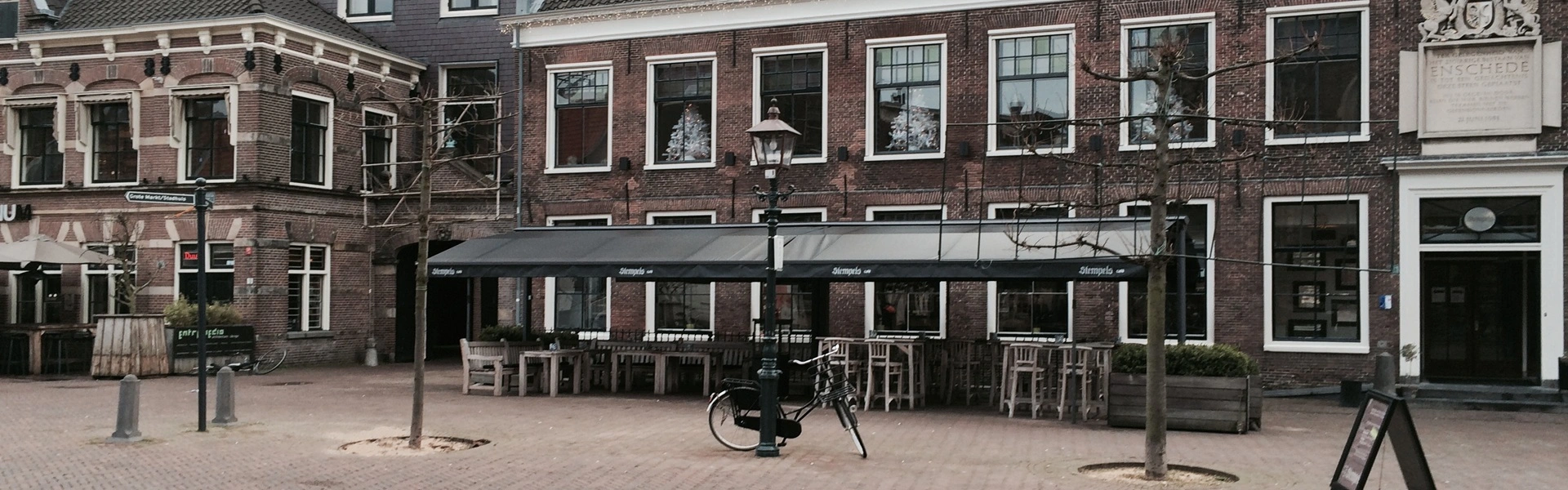 Terrasbescherming met Gastro Sunrain zon- en regenwering