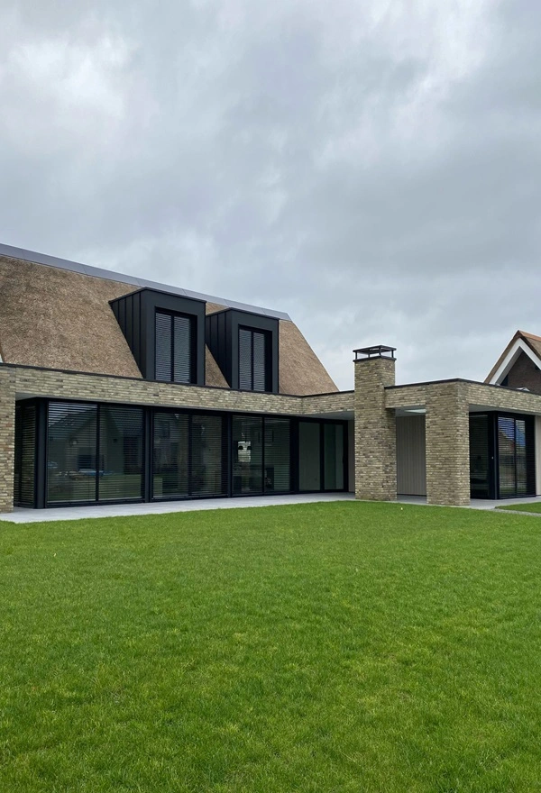 Veldman Zonwering project buitenjaloezie Broek Veldman Zonwering project buitenjaloezie Broek