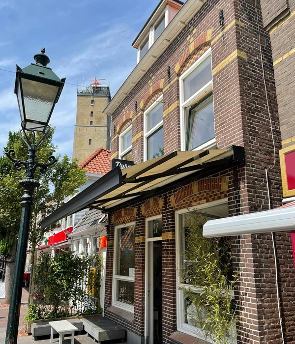 Zon en regenwering horeca stijlvolle bescherming voor terras