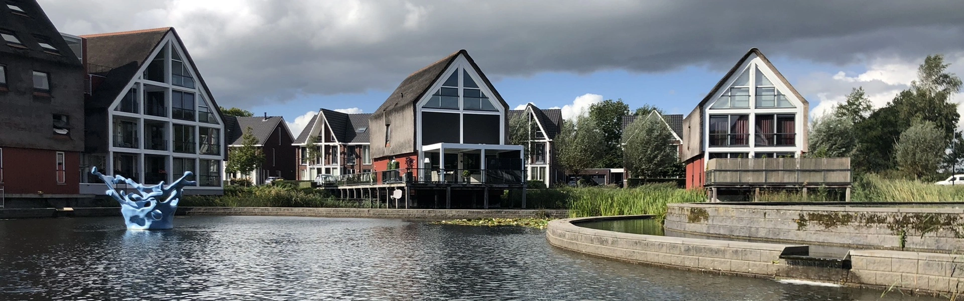 Veldman Zonwering overkapping met schuifdak aan het water in Nunspeet Veldman Zonwering overkapping met schuifdak aan het water in Nunspeet