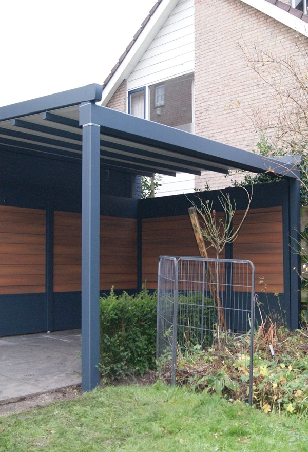 Veldman Zonwering overkapping met schuifdak bij woning in Etten-Leur Veldman Zonwering overkapping met schuifdak bij woning in Etten-Leur