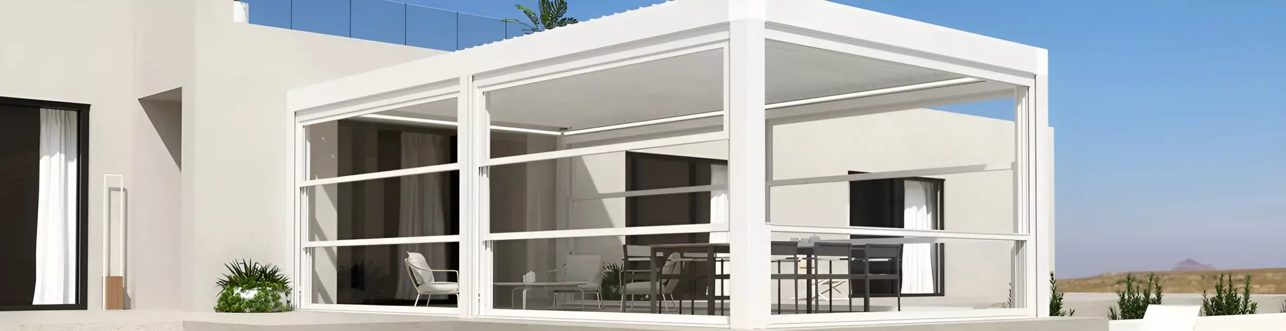 Witte lamellen overkapping Narciso met glazen wanden en een stijlvol interieur