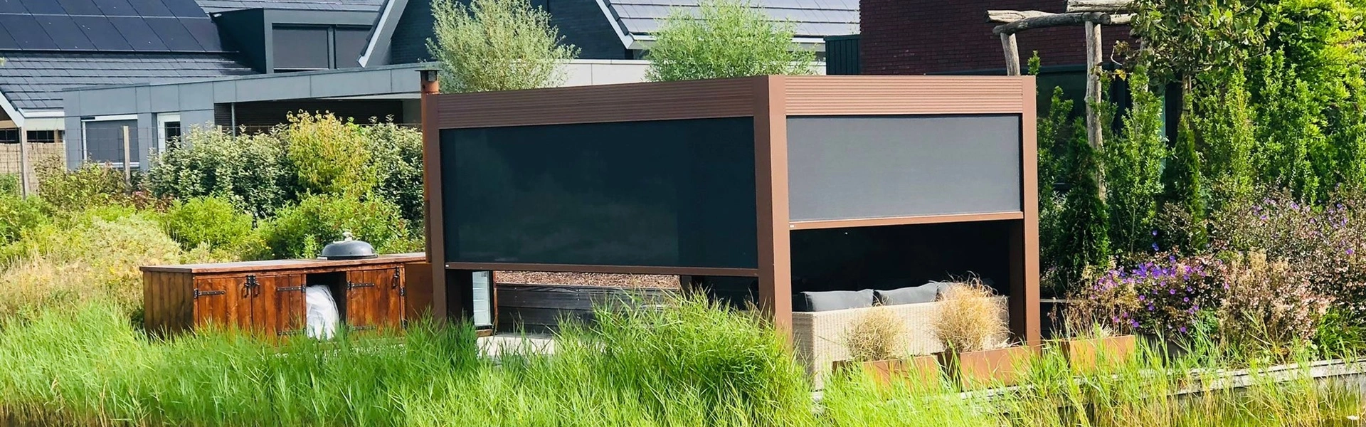 Lamellen overkapping door Veldman Zonwering in Boornbergum Lamellen overkapping door Veldman Zonwering in Boornbergum