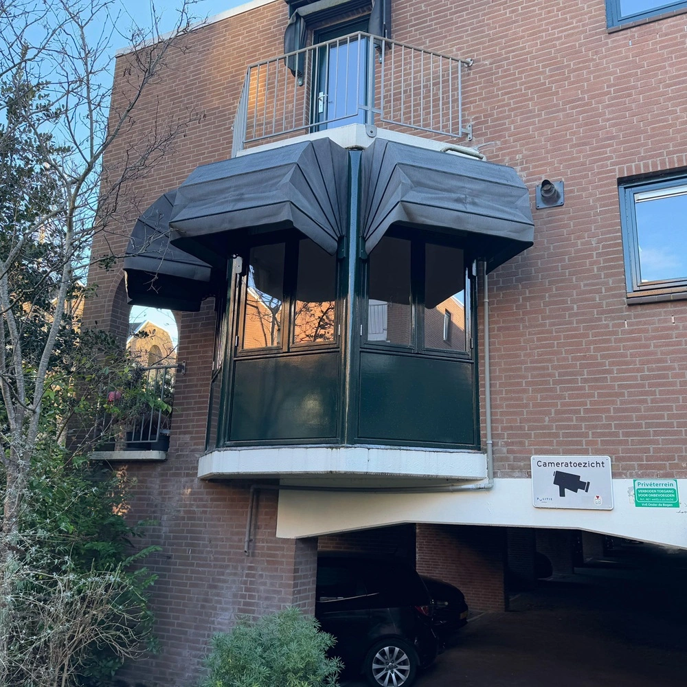 Markiezen bij een woning in Utrecht Markiezen bij een woning in Utrecht