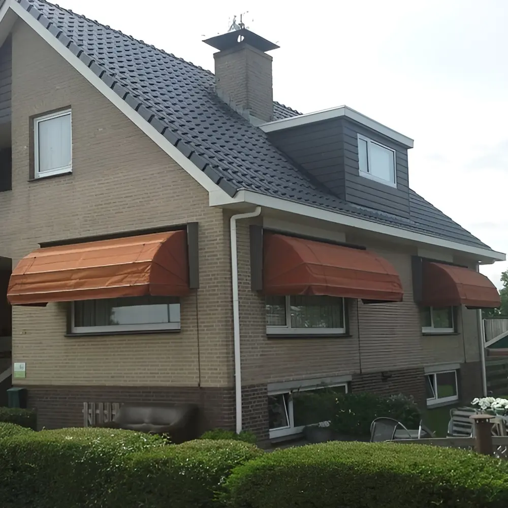 Roestkleurige markiezen geplaatst door Veldman Zonwering in Echtenerbrug Roestkleurige markiezen geplaatst door Veldman Zonwering in Echtenerbrug