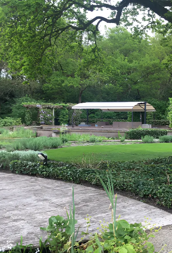 Vrijstaand zonnescherm in Mildam door Veldman Zonwering Vrijstaand zonnescherm in Mildam door Veldman Zonwering