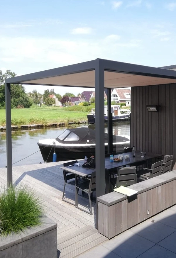 Vrijstaande zon- en regenwering bij vakantiepark De Potten, Veldman Zonwering Vrijstaande zon- en regenwering bij vakantiepark De Potten, Veldman Zonwering