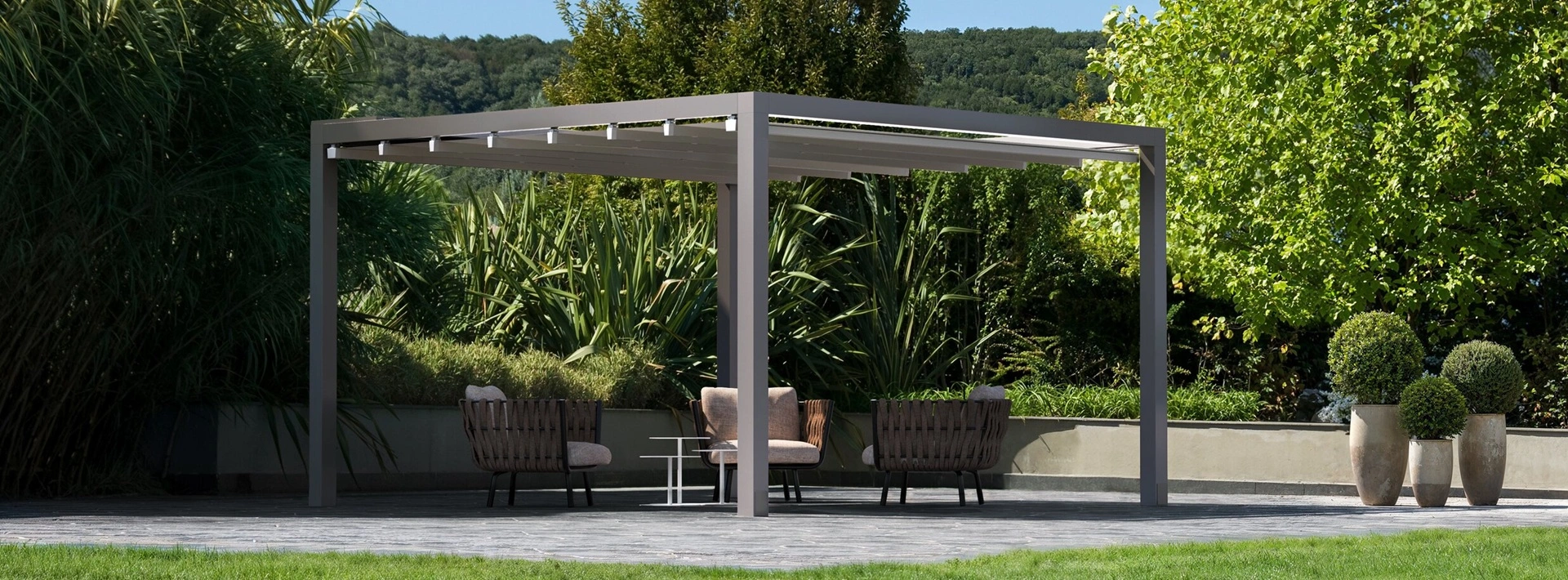 Lani overkapping met doek en loungeset Veldman Zonwering