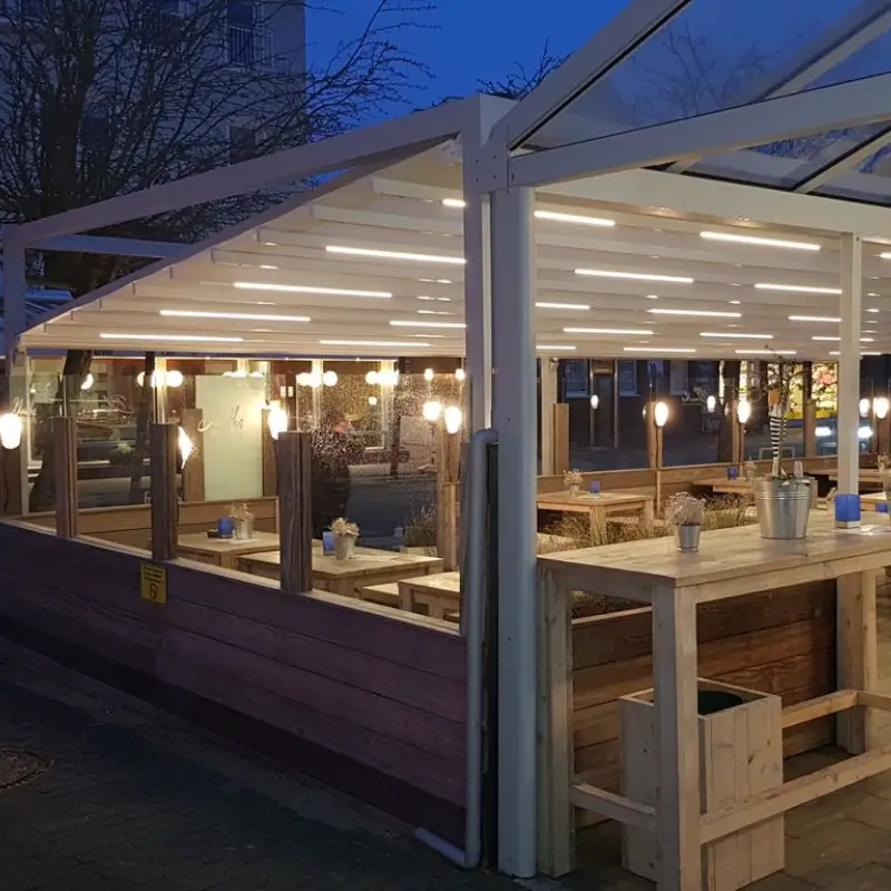 Realisatie horeca bedrijf terrasoverkapping Sunrain Q