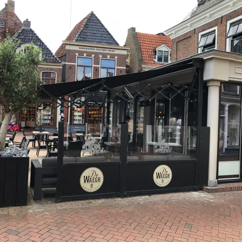 Schaararmscherm realisatie bij cafe de Waegh