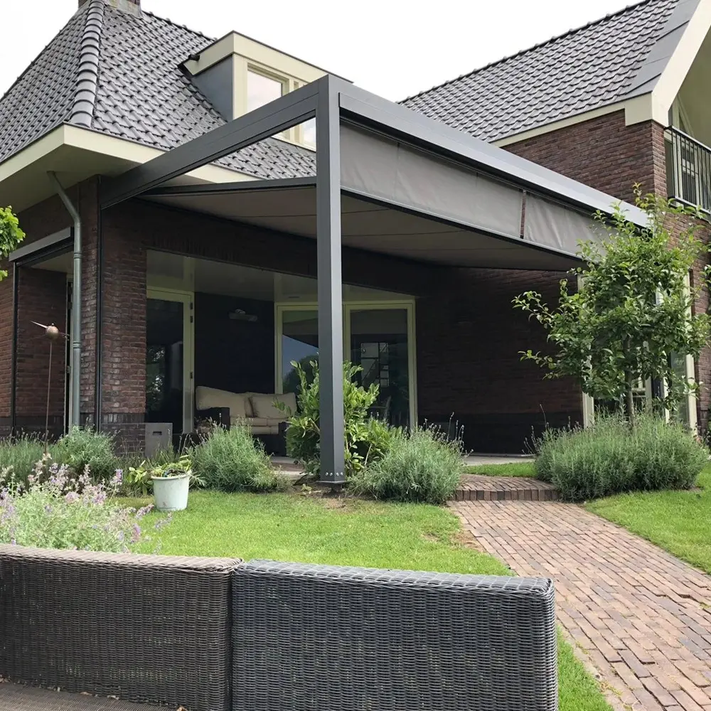 Vrijstaand zon en regenscherm Werkhoven Veldman Zonwering